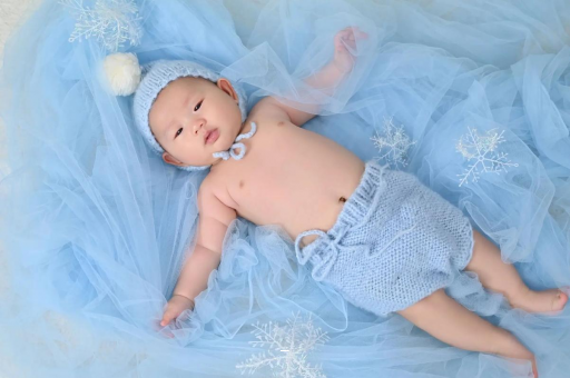 北京代生子机构包男孩宝宝间歇性斜视